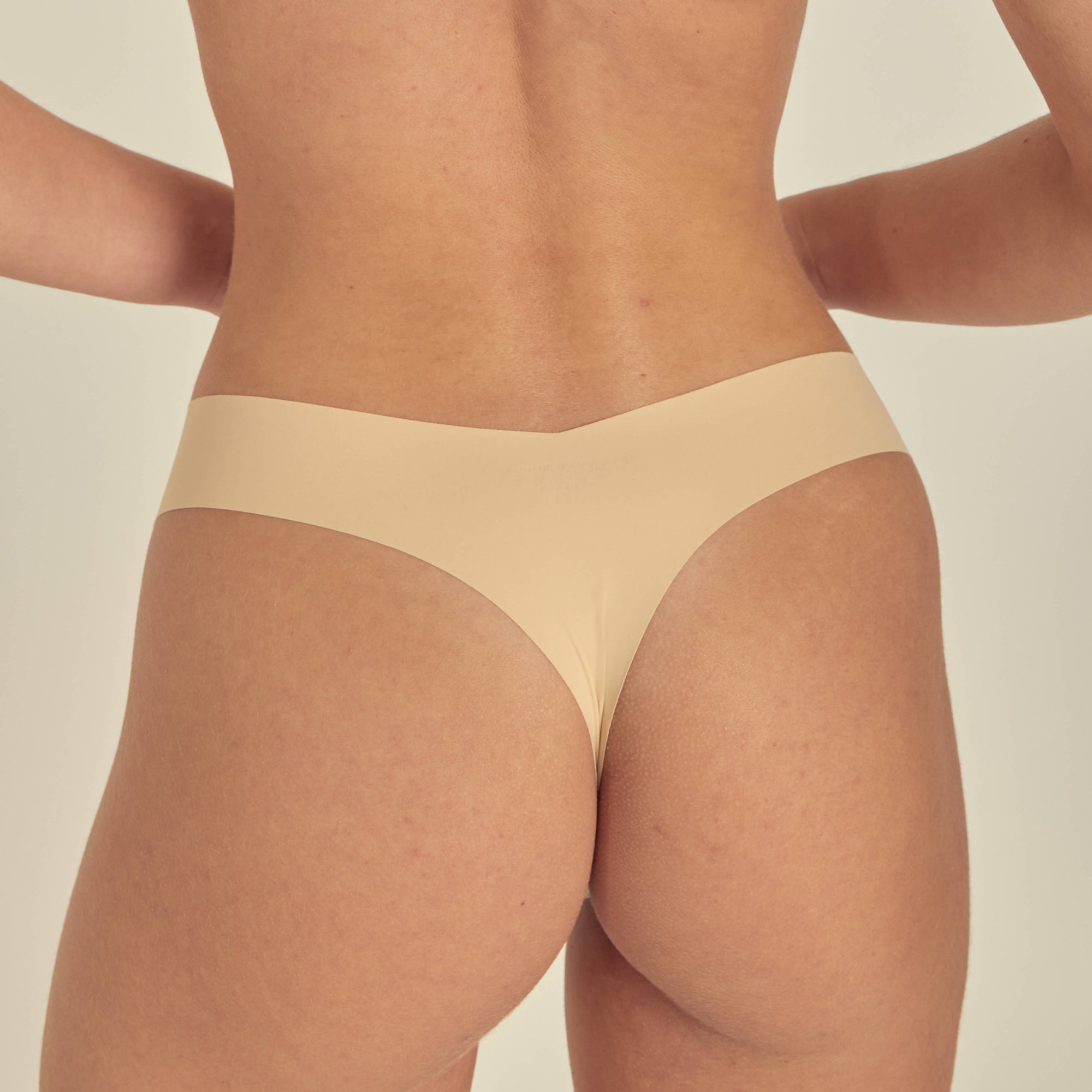 2-Pack Seamless Thongs