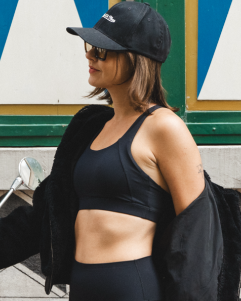 seamless sports bra medium support sculpting fit espresso martini nuude