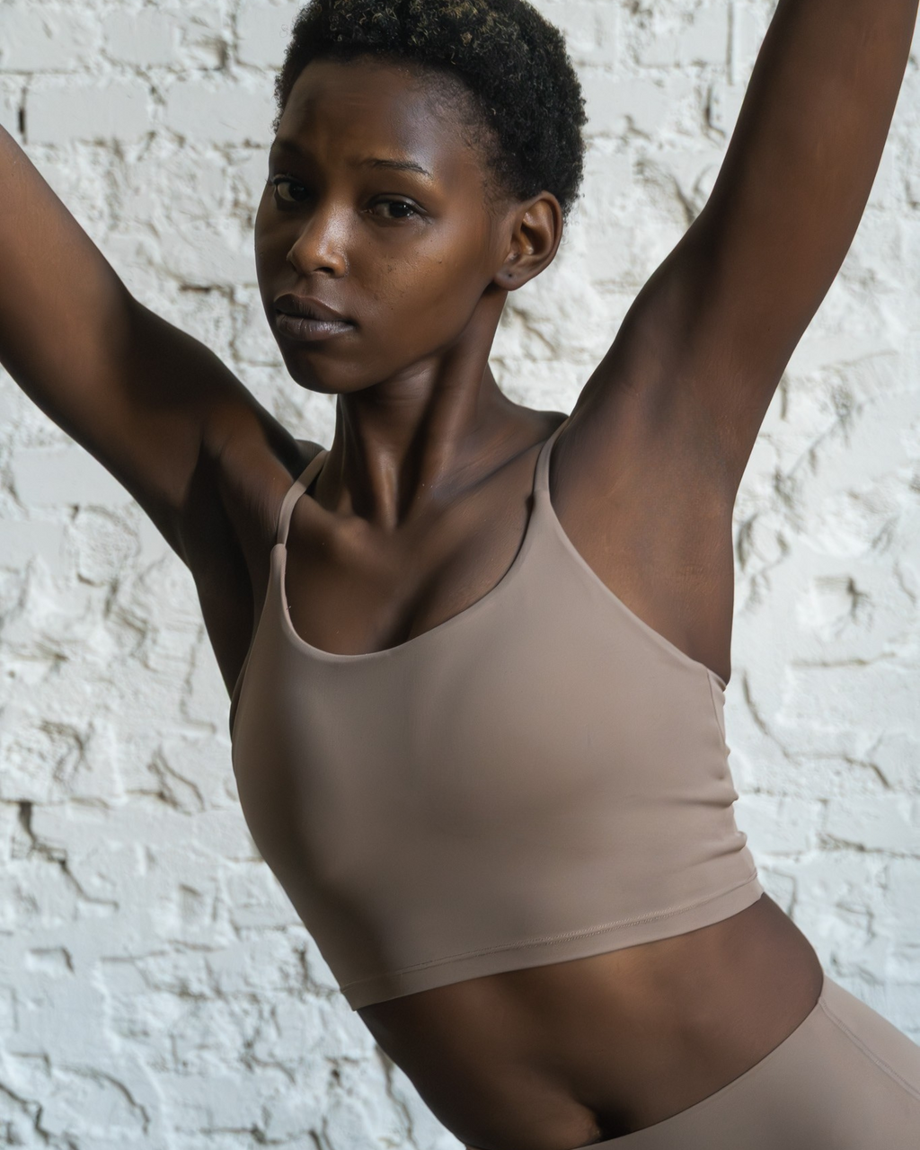 seamless cropped activewear top hazlebutt nuude
