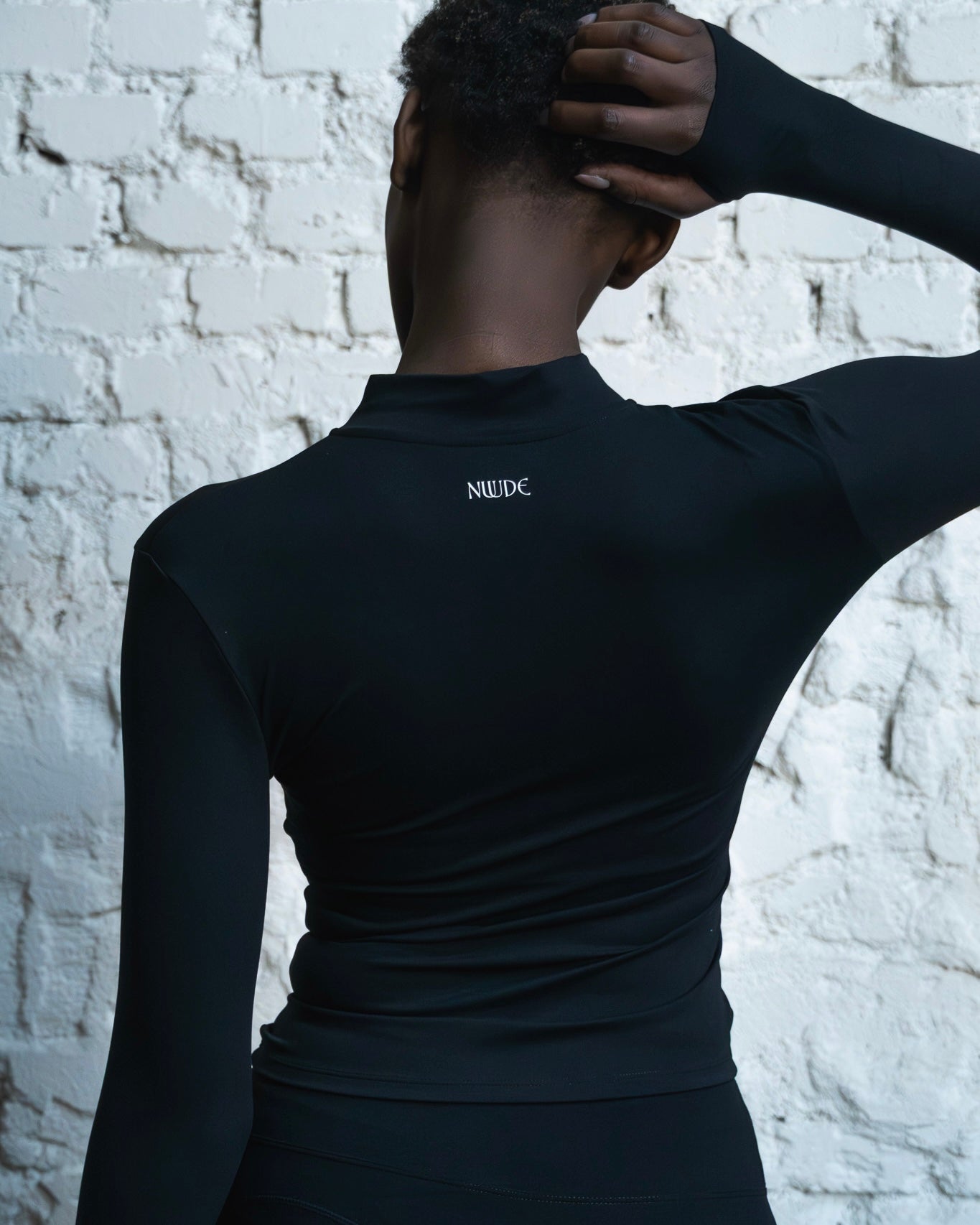 seamless zip up jacket sculpting fit back view espresso martini nuude
